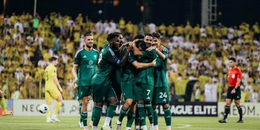 الأهلي يتخطى الوصل الإماراتي بثنائية في دوري أبطال آسيا للنخبة